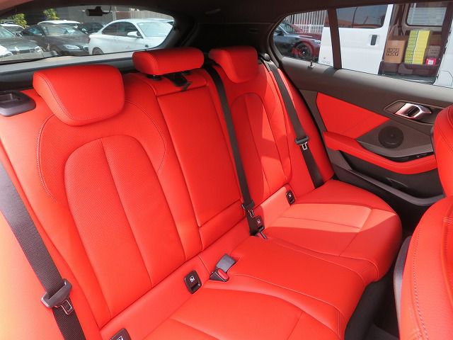 F40 118d Sports Hatch 5-door B47 2.0d