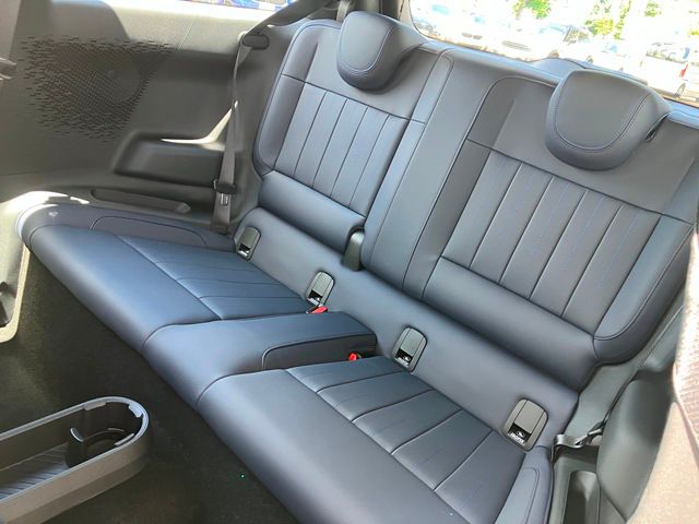 J01 MINI Cooper SE