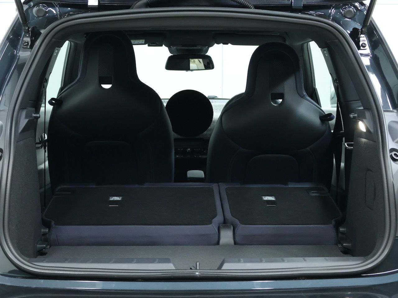 J01 MINI Cooper SE