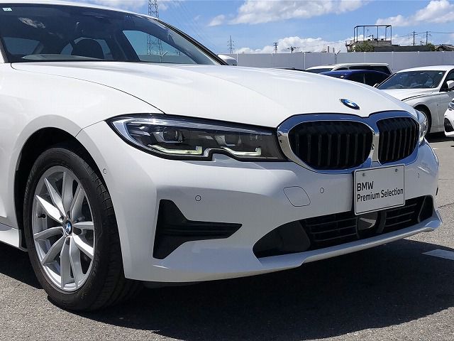 G20 320d xDrive RHD Saloon