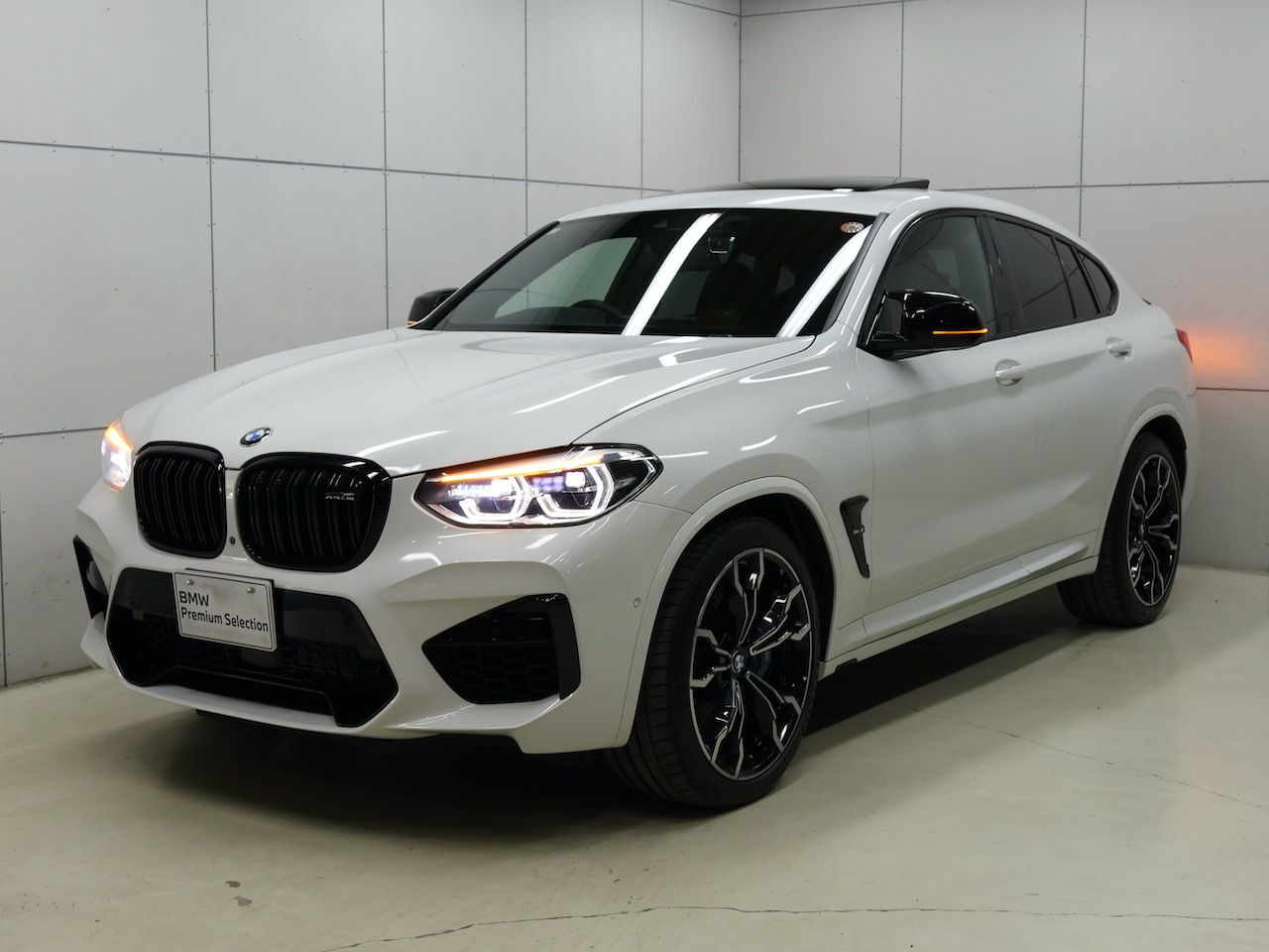 X4 M RHD