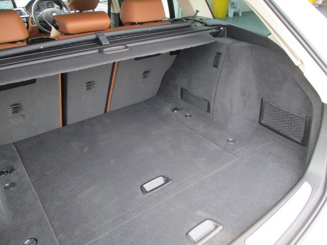 320I TOURING RHD