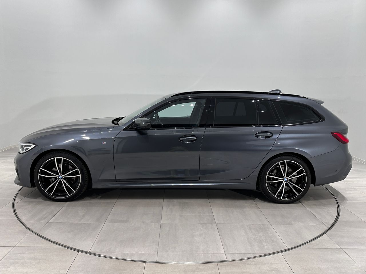 G21 320d xDrive Touring RHD