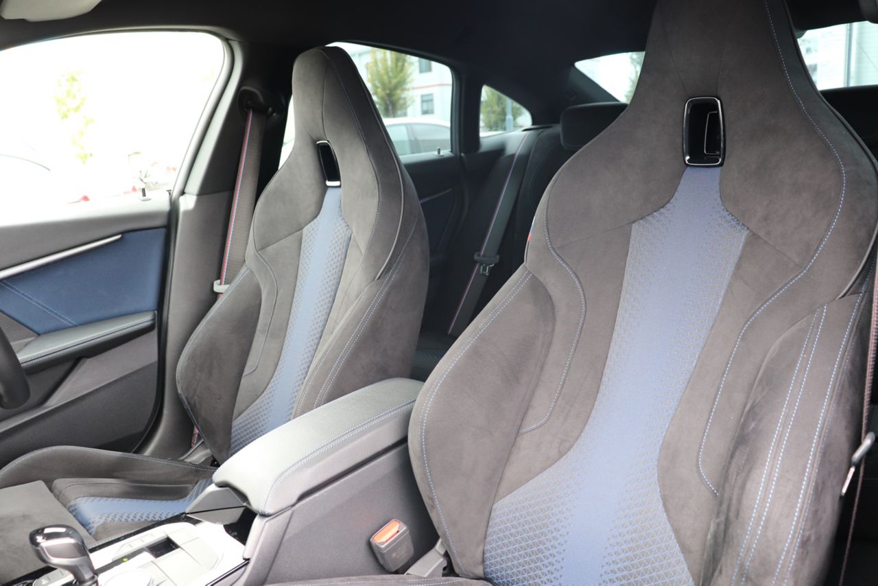 F4* **35i xDrive **** ***** B48 2.0i