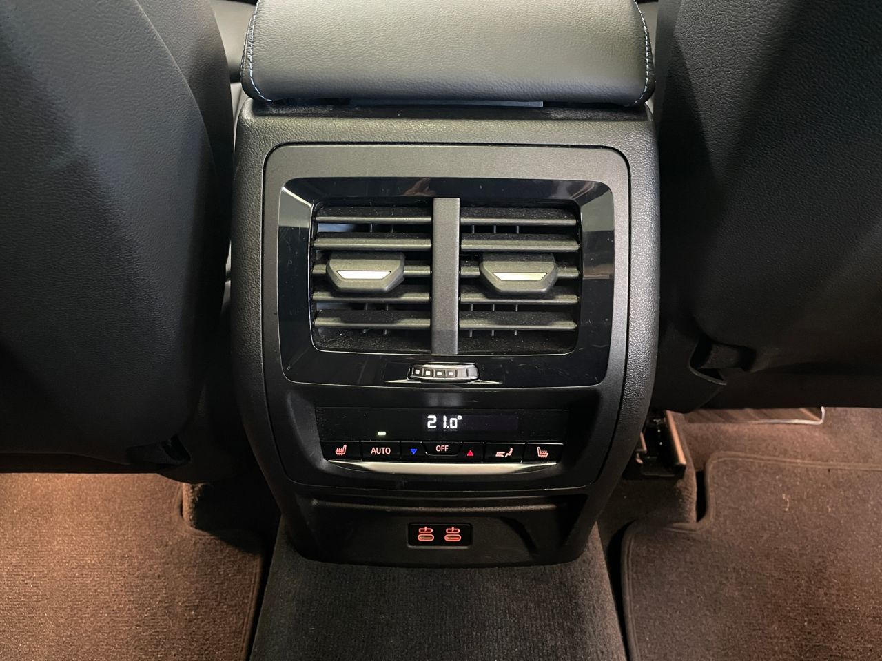 G01 X3 M40i RHD LCI ZA