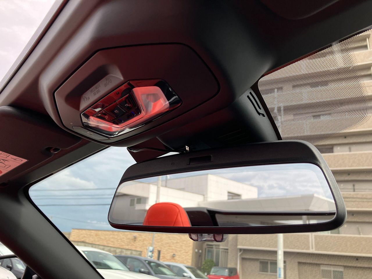 G29 z4 sDrive20i RHD