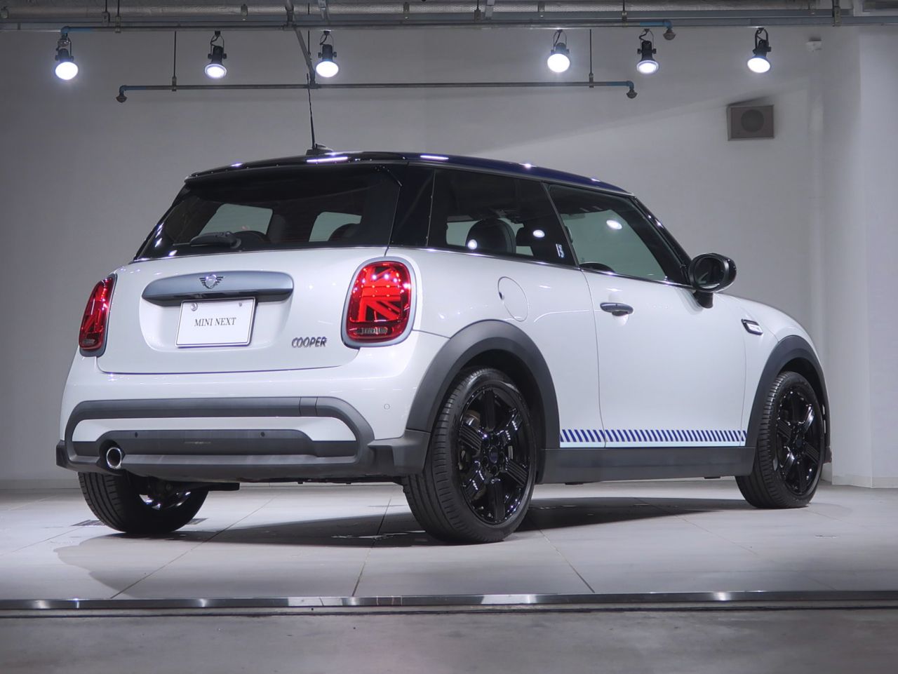 MINI Cooper F56 RHD