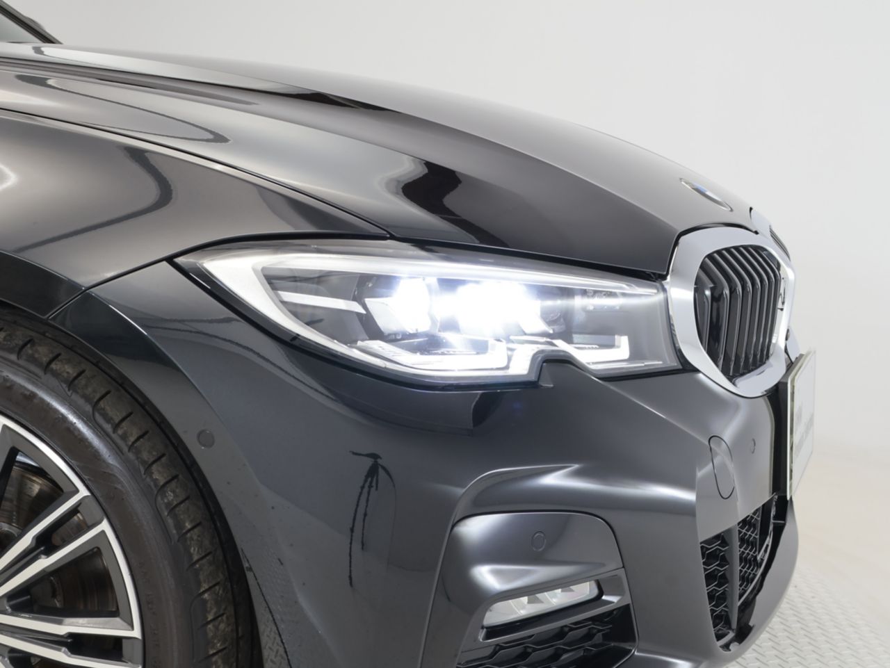 G20 320d xDrive RHD Saloon