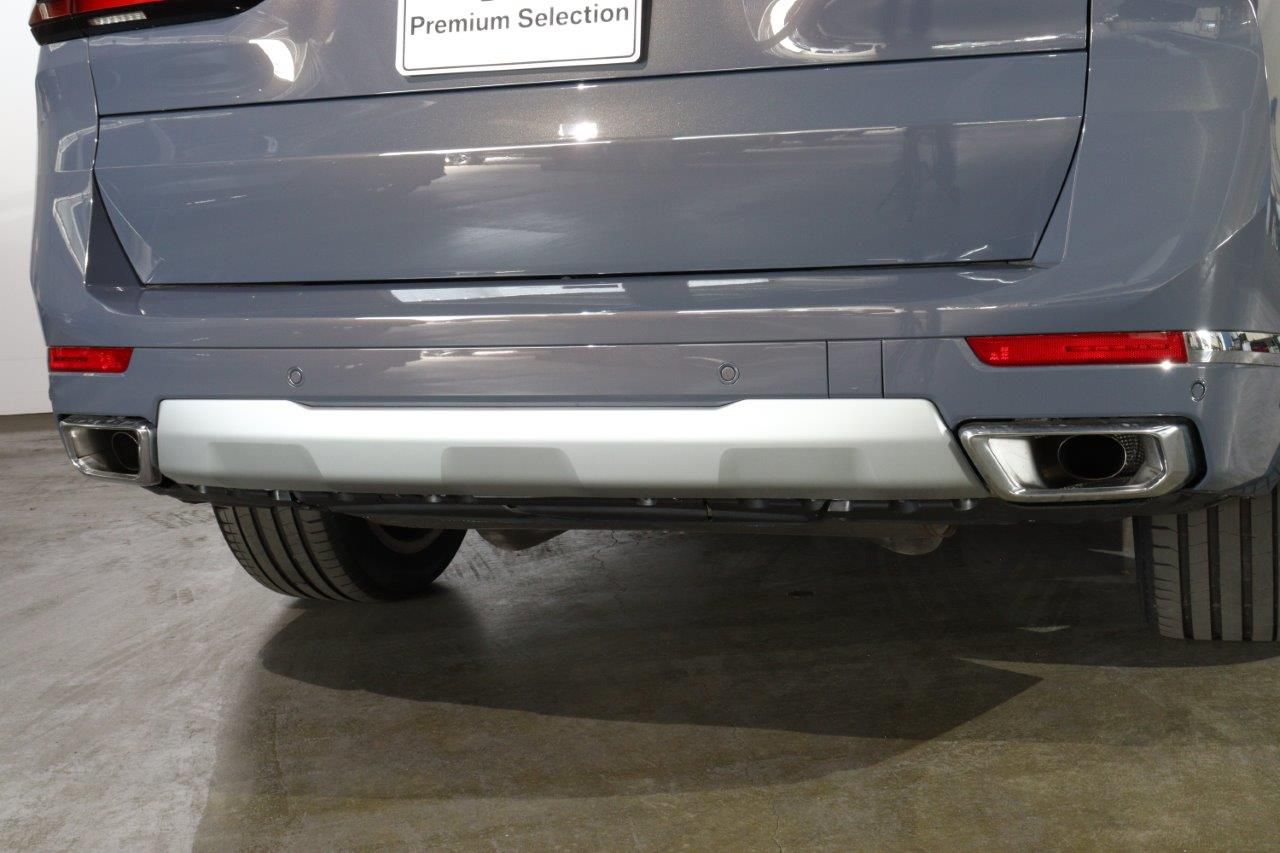 X7 xDrive40d RHD US