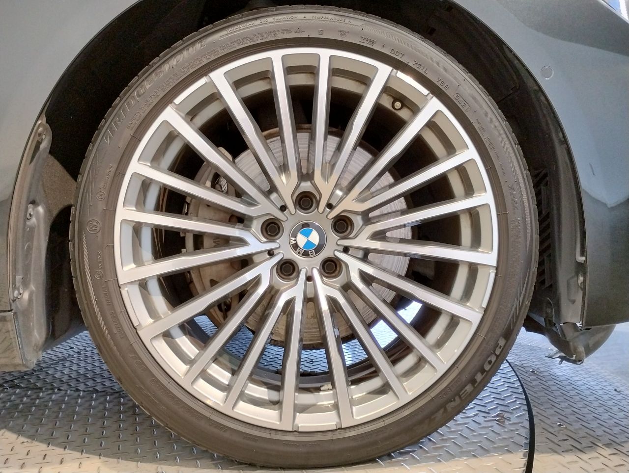 G12 740Li Saloon LCI