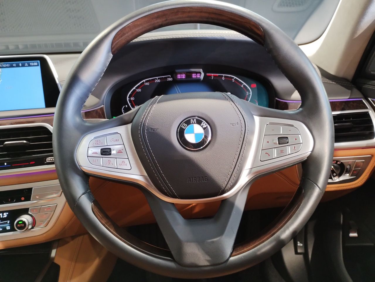G12 740Li Saloon LCI