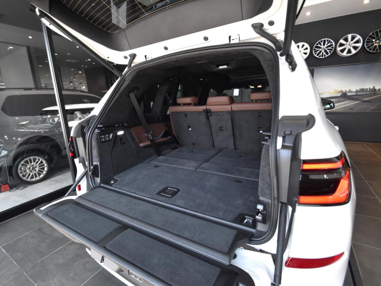 X7 xDrive40d RHD US