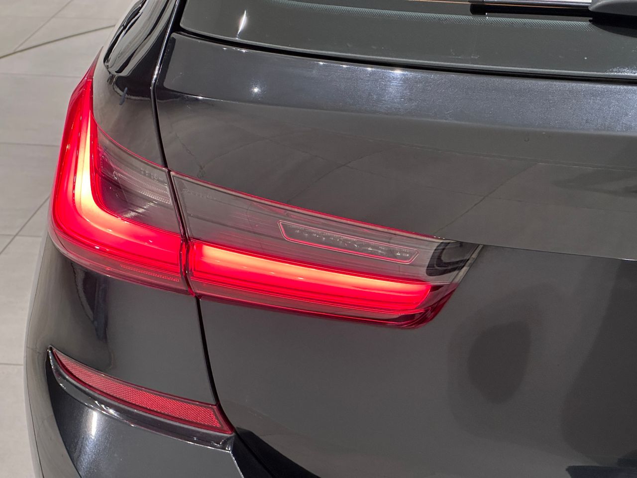G21 330i Touring RHD