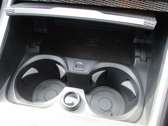 330i Berline RHD