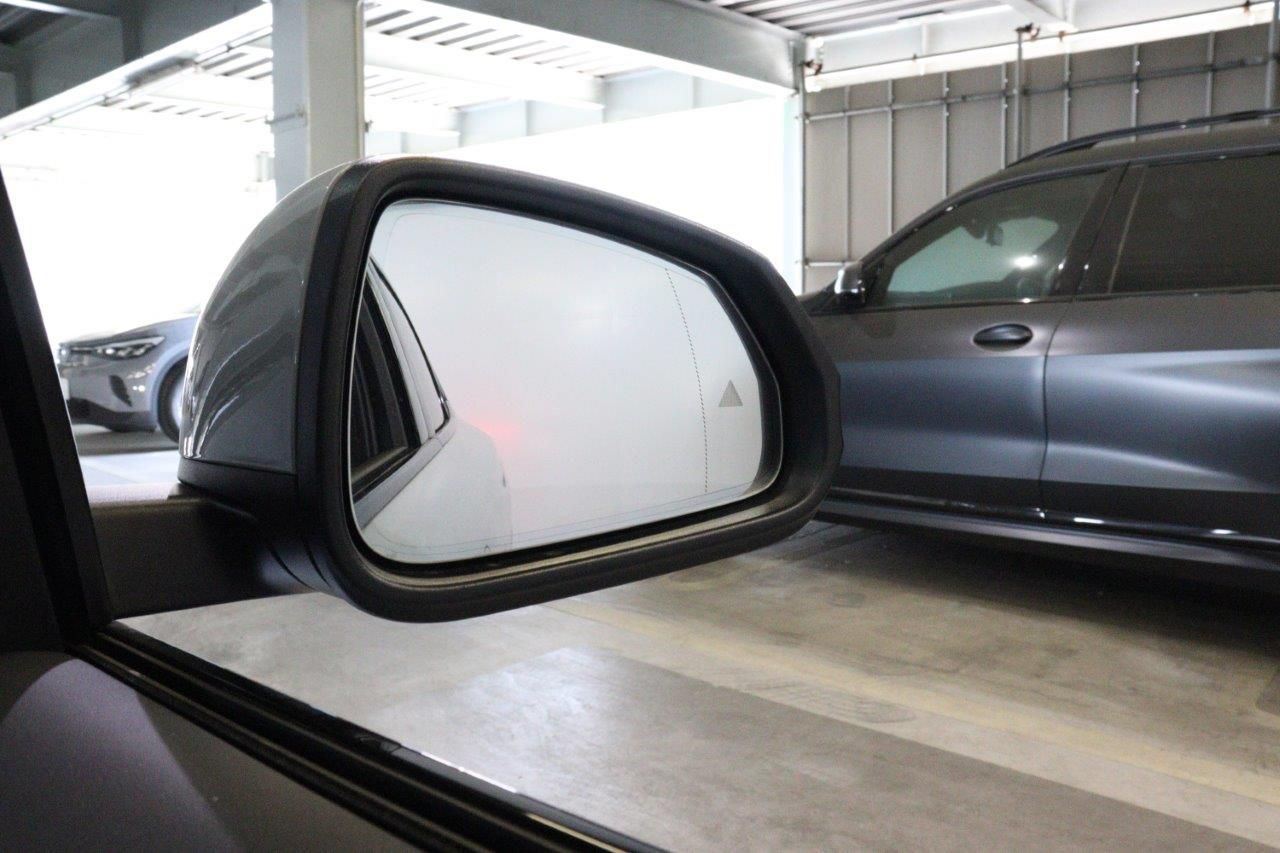 iX2 xDrive30 MSP