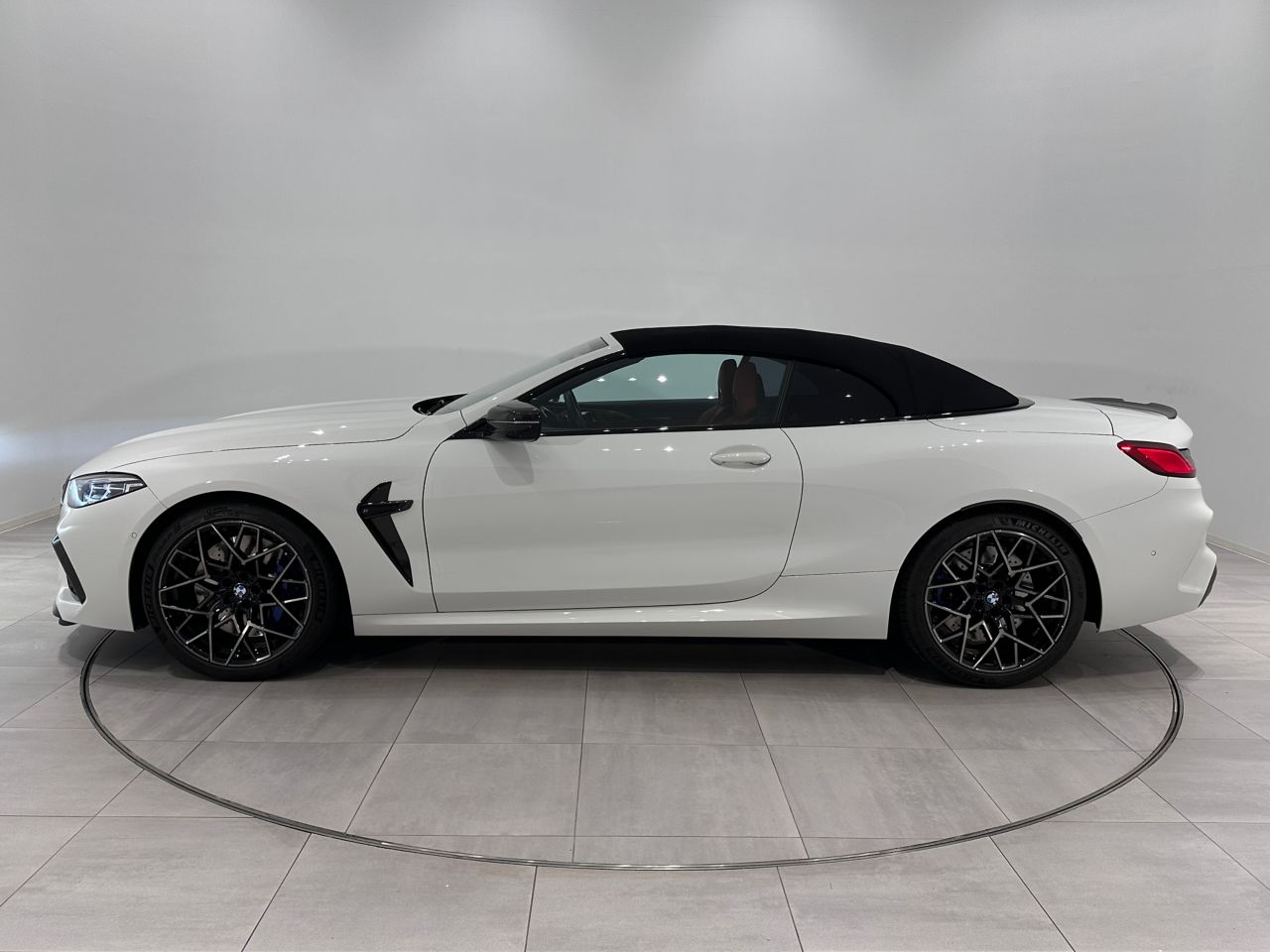 F91 M8 Competition Convertible S63 4.4i