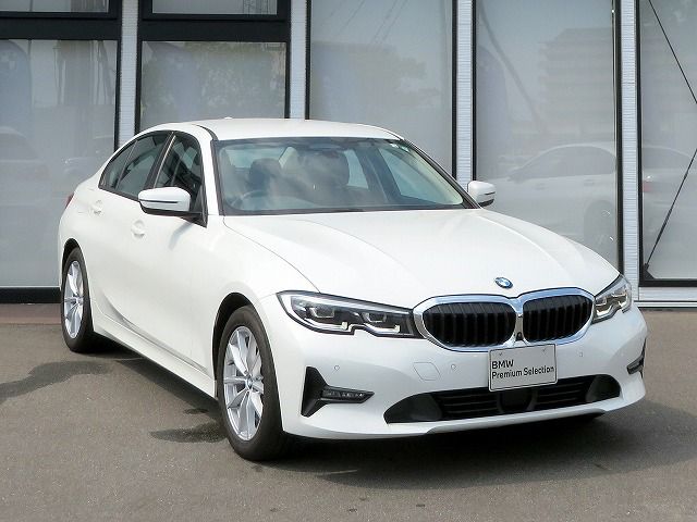 G20 320d xDrive RHD Saloon