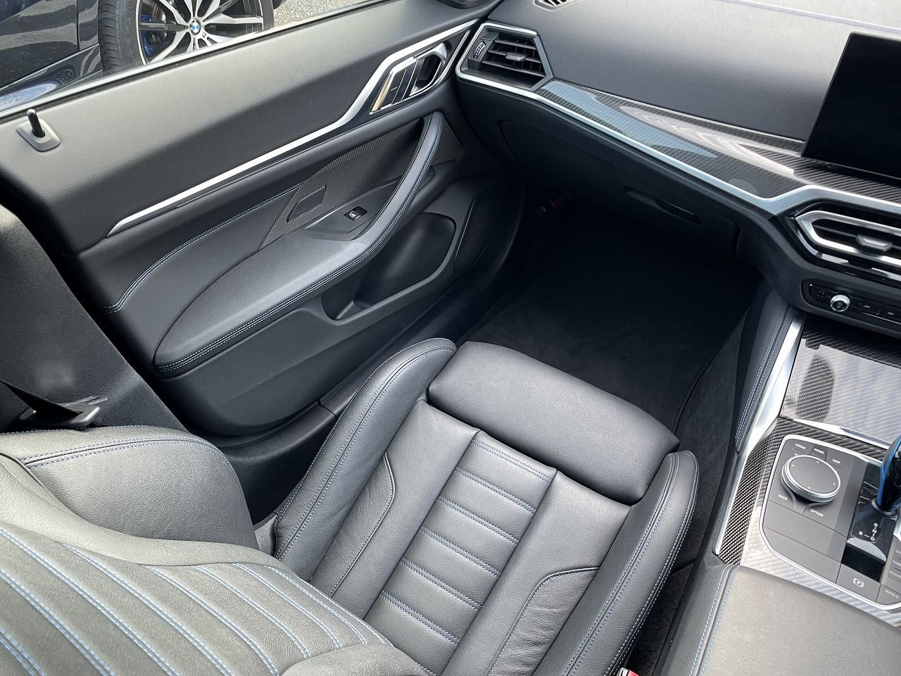 G26 i4 M50 RHD