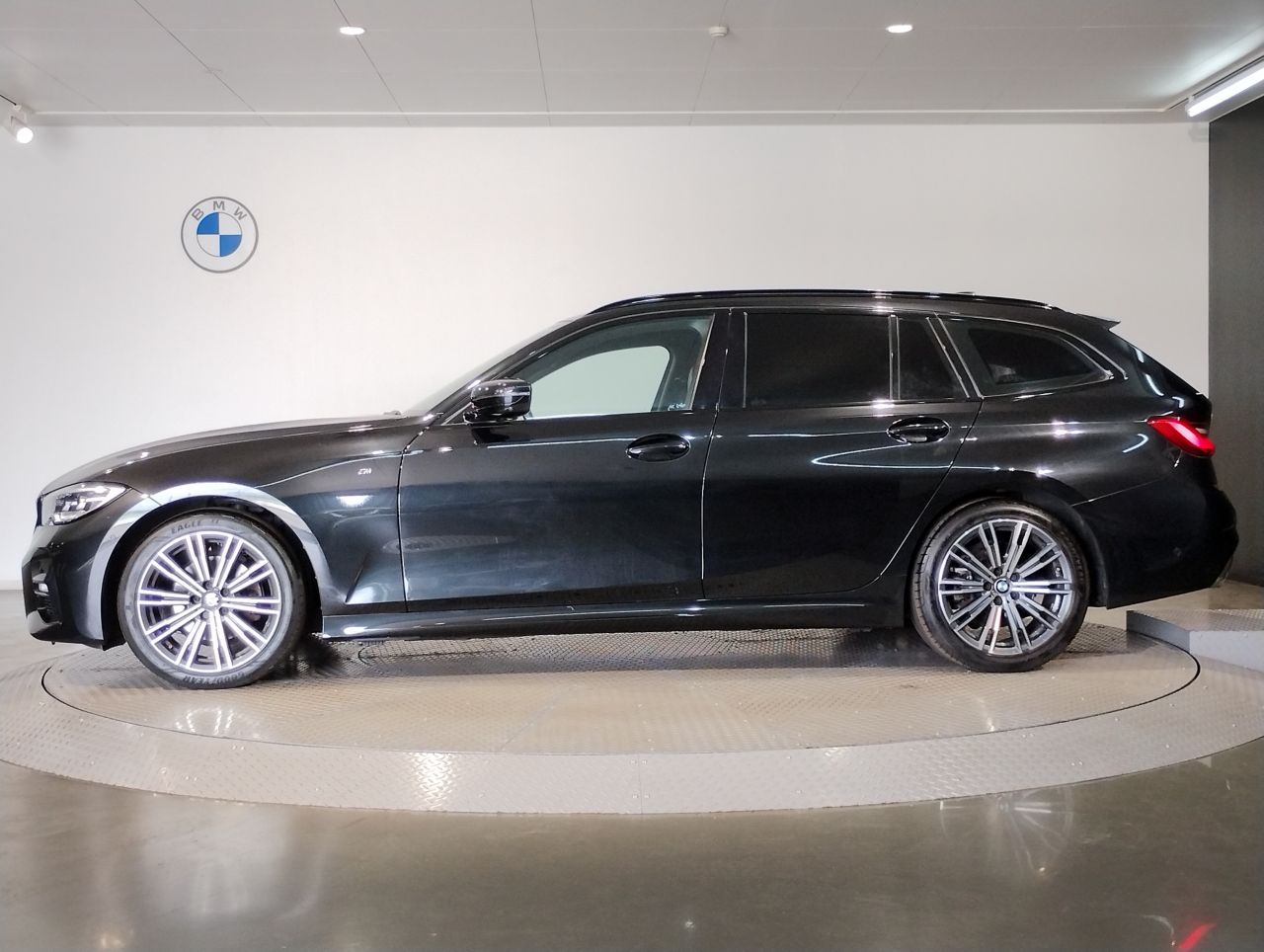 G21 320d xDrive Touring RHD