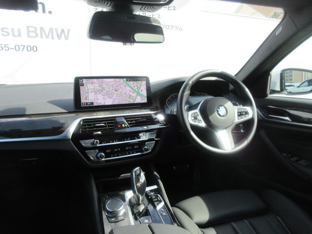 540i xDrive Touring RHD