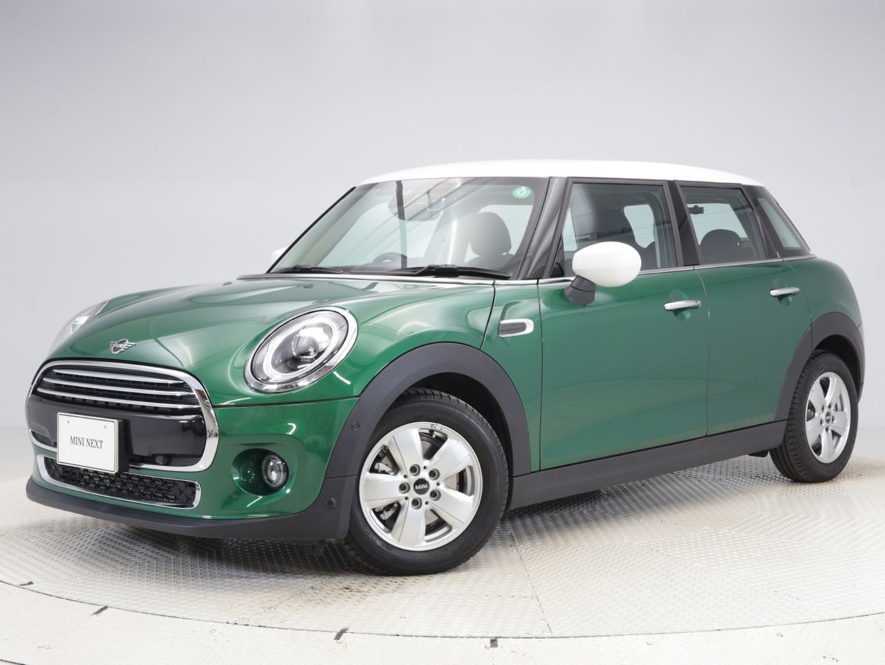MINI COOPER D 5 DOOR.