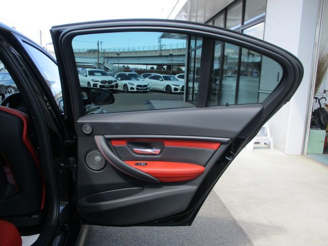 M3 LIMOUSINE RHD