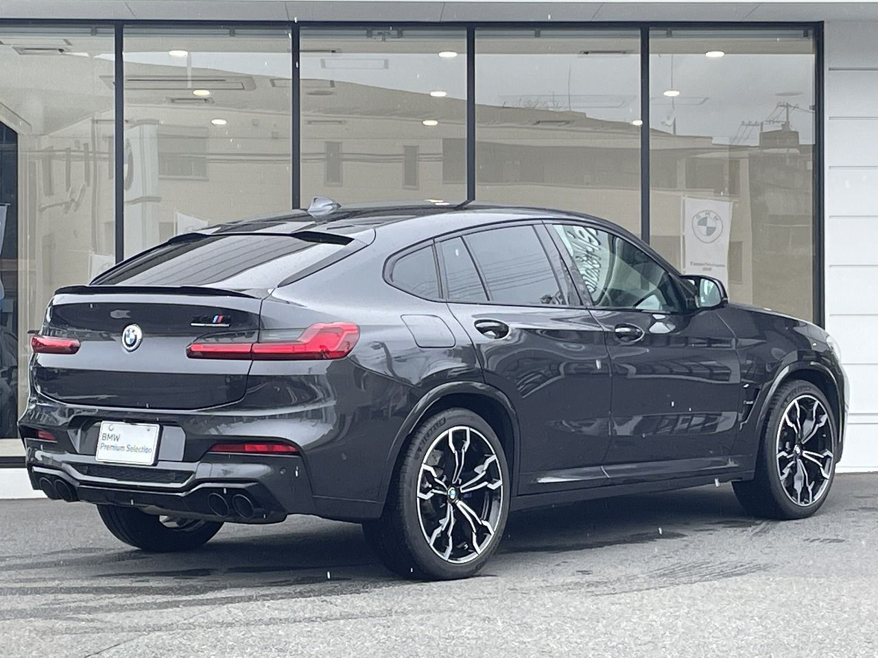X4 M RHD
