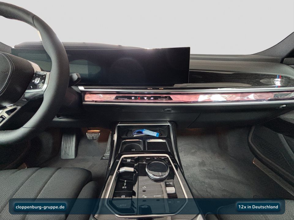 BMW 740