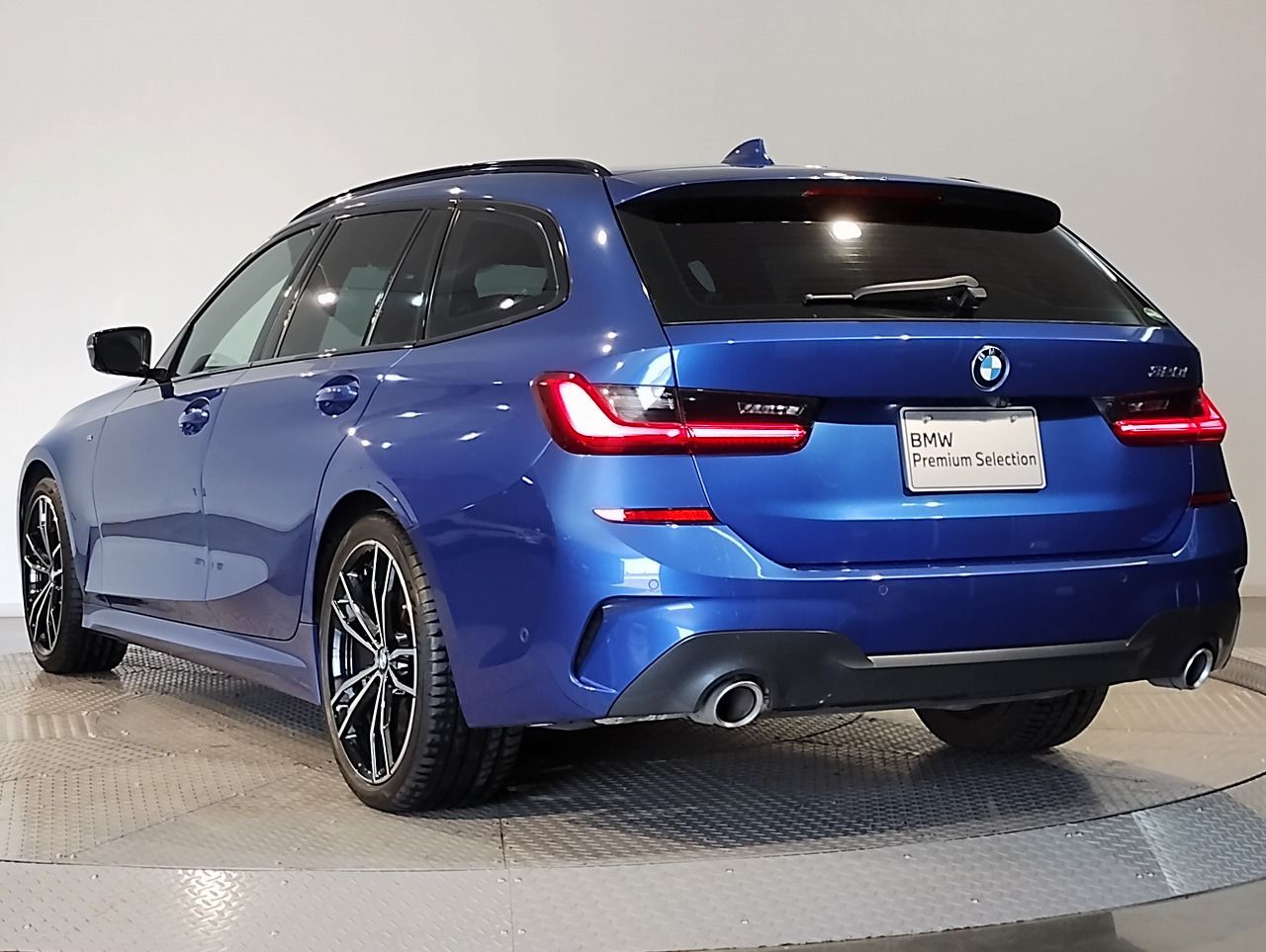 G21 320i RHD