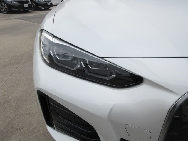 G26 i4 eDrive40 RHD