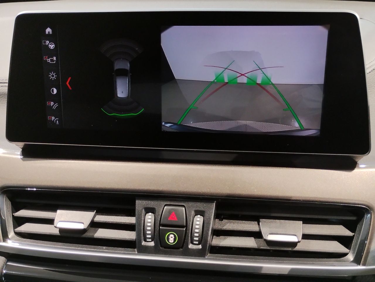 X1 sDrive18i RHD