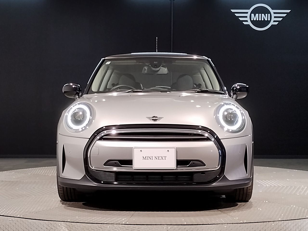 MINI Cooper F56 RHD