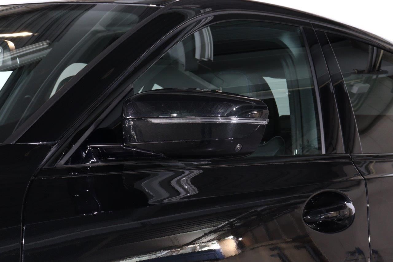 320d xDrive Berline RHD