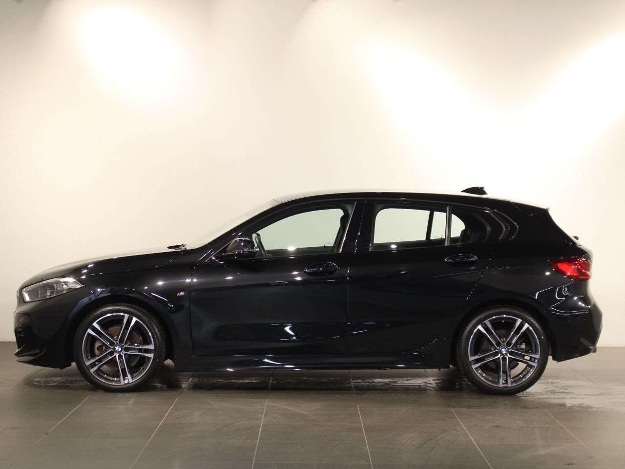 F40 118d Sports Hatch 5-door B47 2.0d