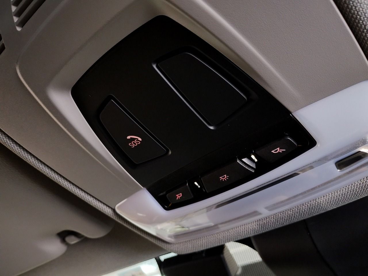 X1 sDrive18i RHD