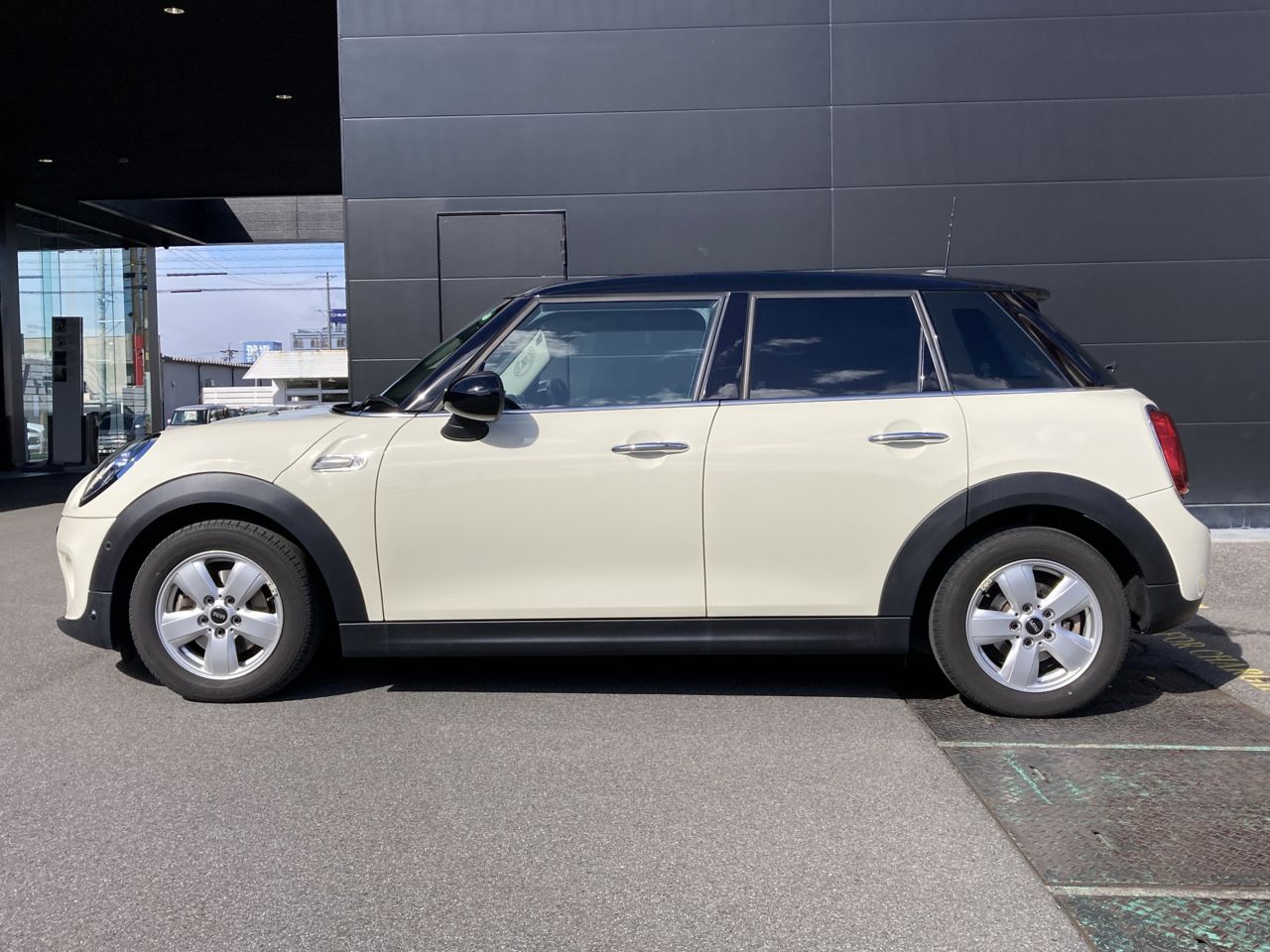 F55 MINI Cooper 5-Door Hatch LCI