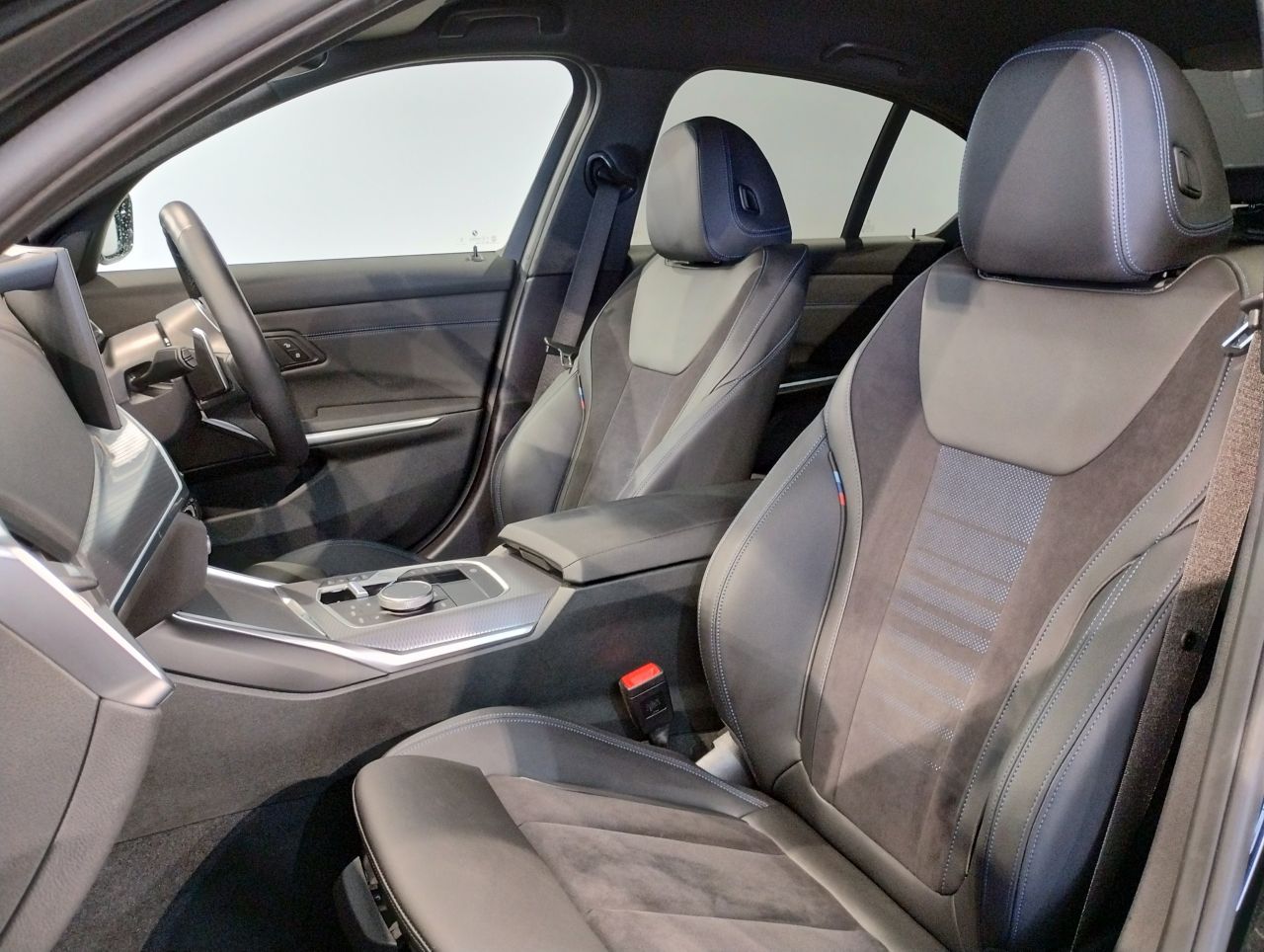 320d xDrive Berline RHD