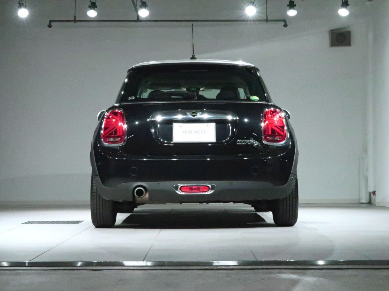 F56 COOPER D (AT)