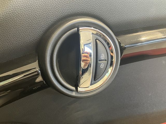 MINI JCW ｺﾝﾊﾞｰﾁﾌﾞﾙ