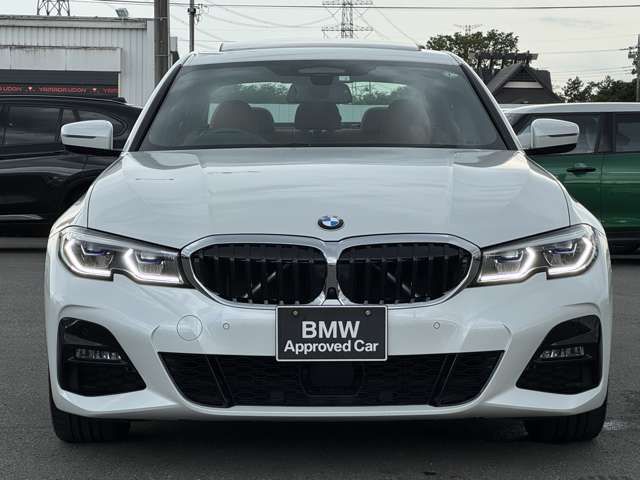 G20 320d xDrive RHD Saloon