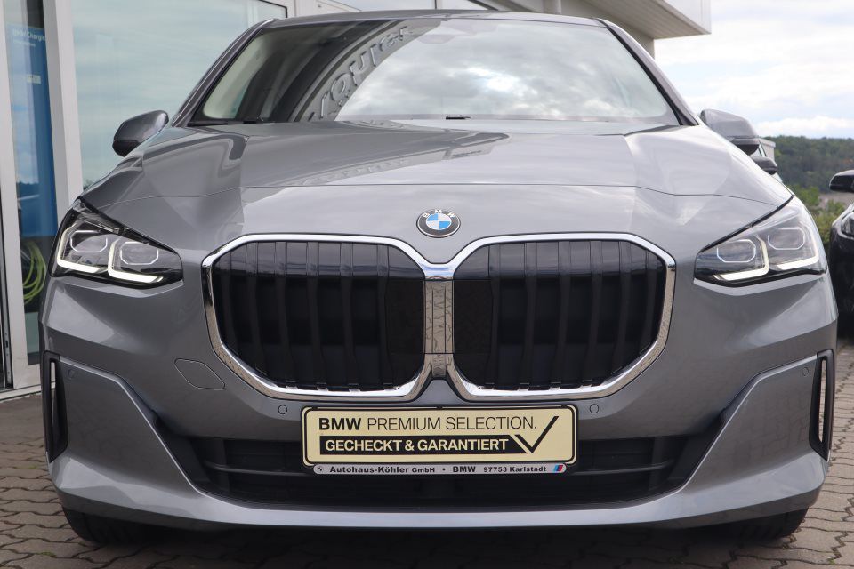 BMW 218