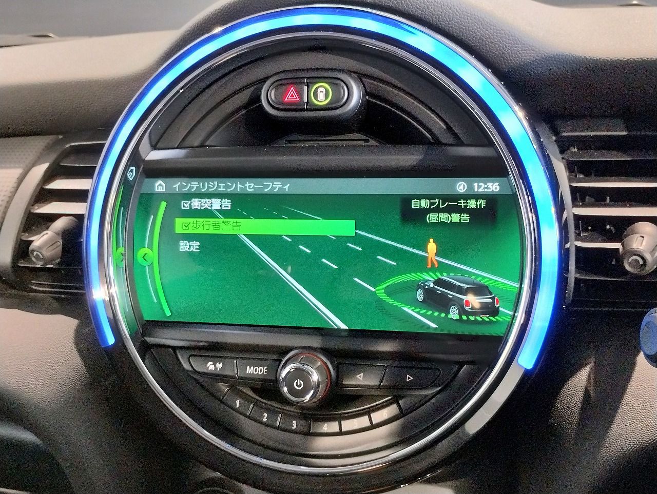 F55 COOPER D (AT)