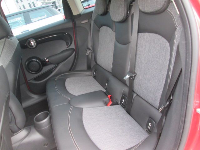 F55 MINI Cooper 5-Door Hatch LCI
