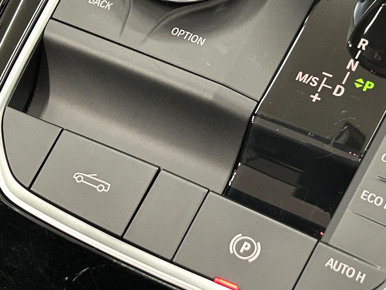 G29 z4 sDrive20i RHD