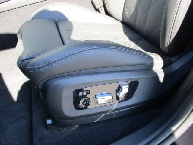 XM RHD