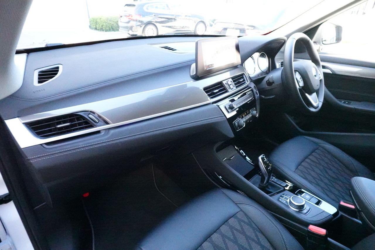 X1 sDrive18i RHD