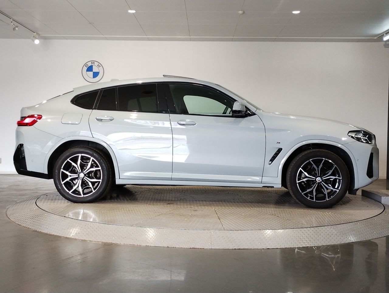 X4 xDrive20d RHD