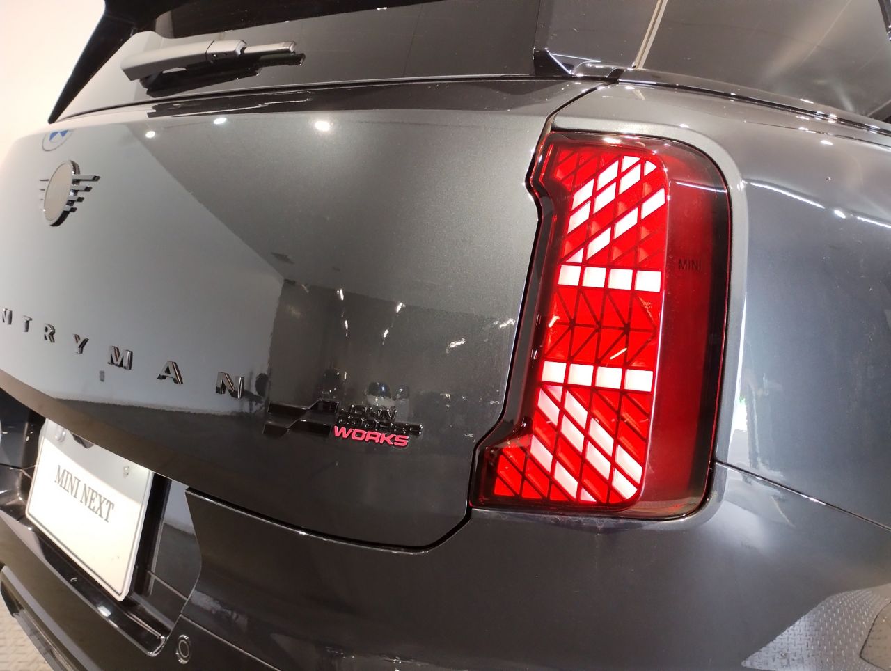 U25 MINI John Cooper Works Countryman ALL4
