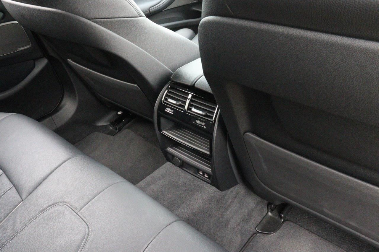 520d xDrive Touring RHD