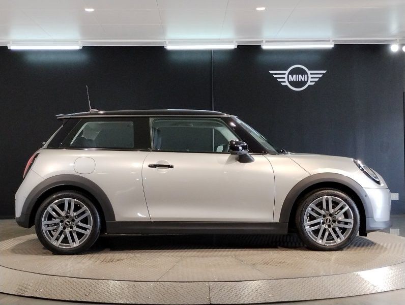 F66 MINI Cooper S 3Dr